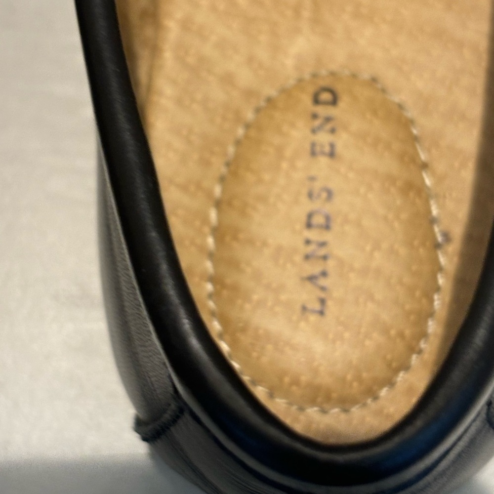 NWOT-Women’s Lands End slip on classic brown loafer - size 6 1/2 - Picture 5 of 9